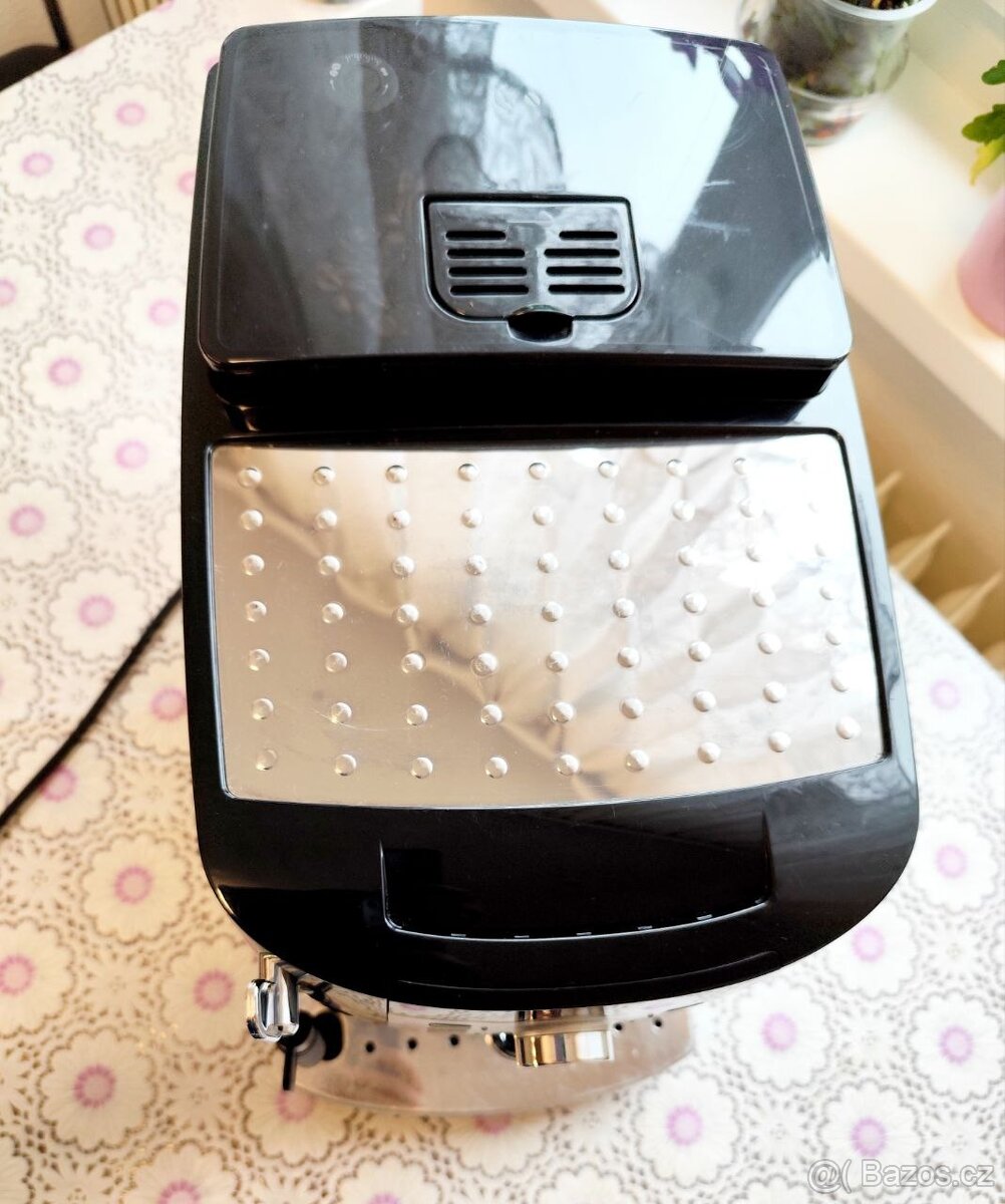 kávovar Delonghi Magnifica S - 3