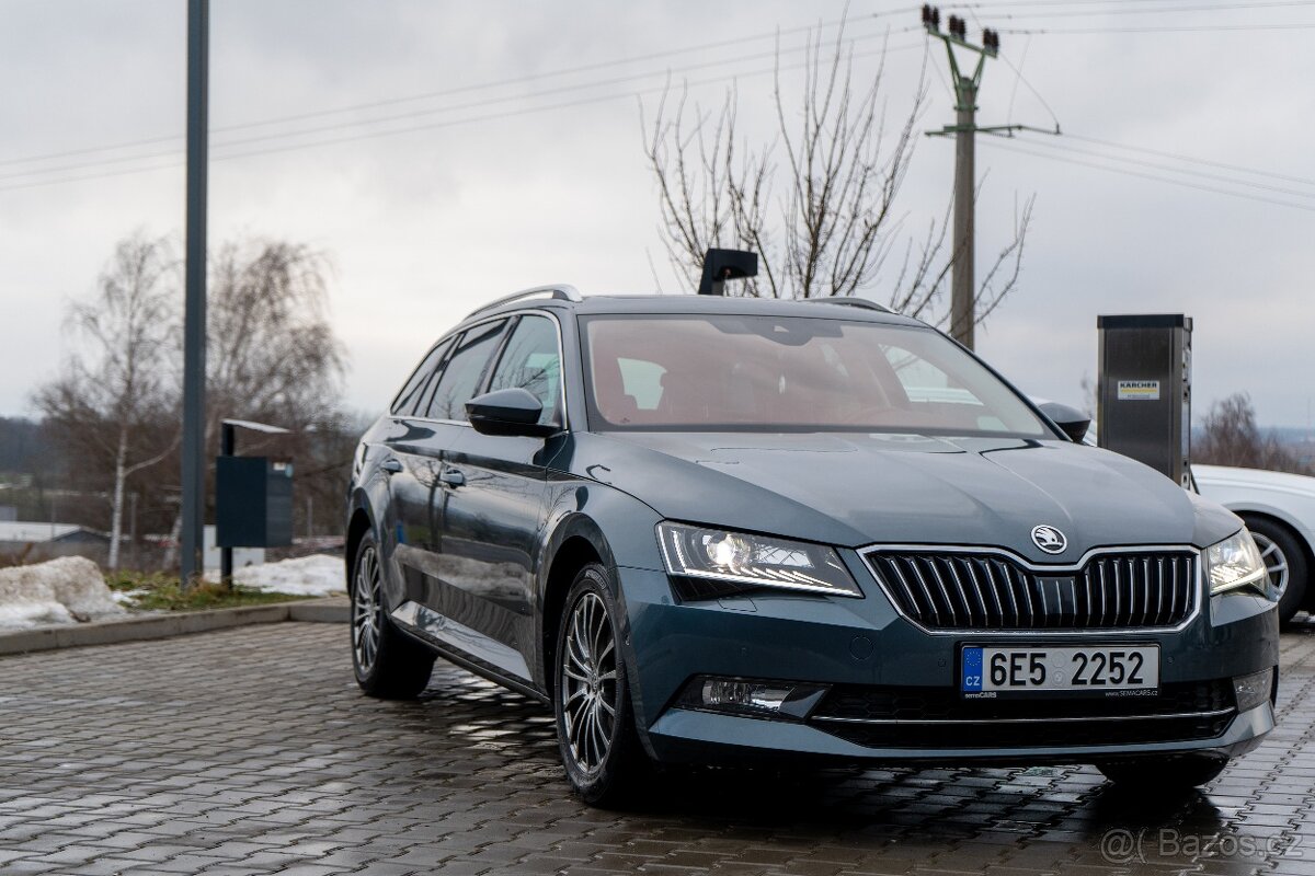 Škoda Superb Combi STYLE - 140kW TDI - 3