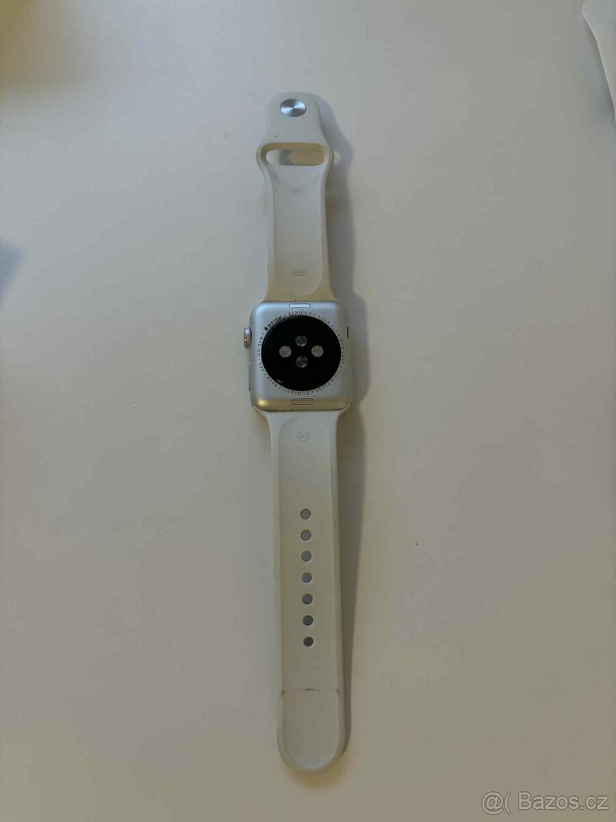 Apple Watch Series 3 + nabíjecí kabel - 3