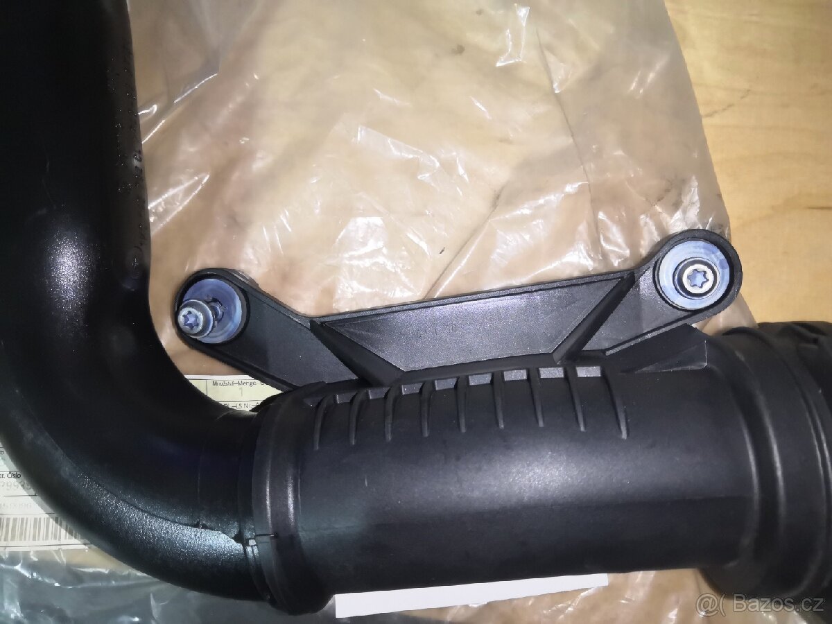 Trubka tlaková originál 1K0 145 762 CL - 3