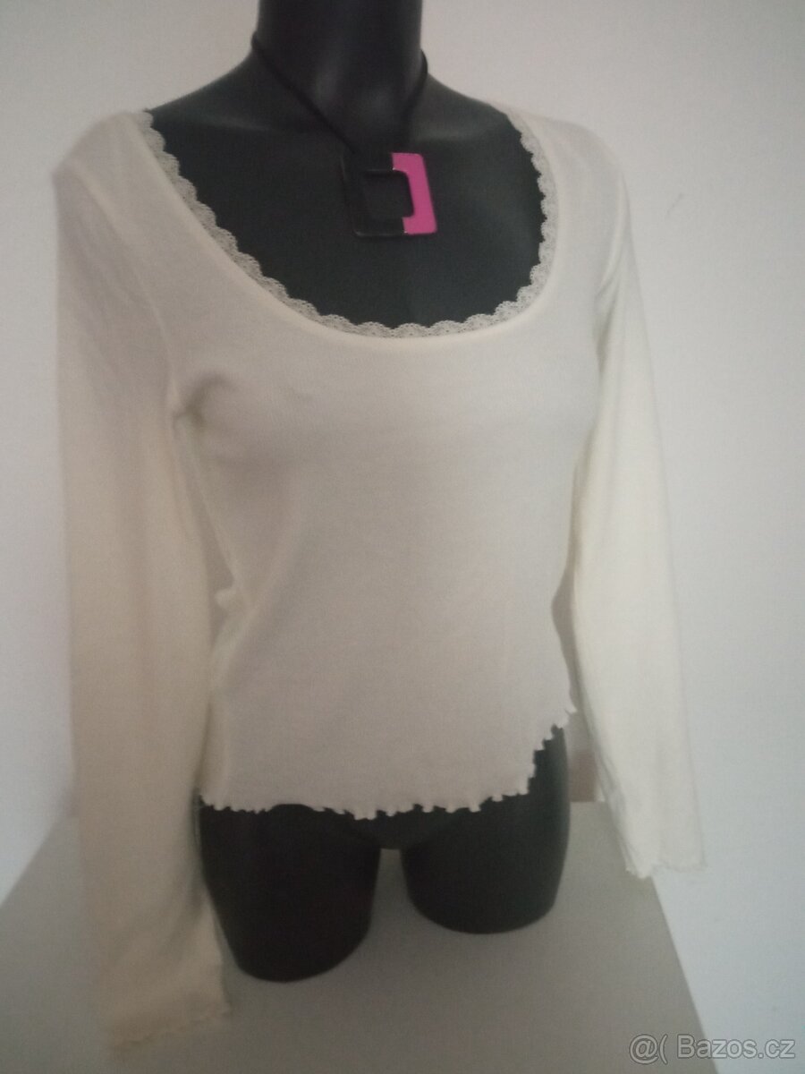 Dámská trika velikost M - 3