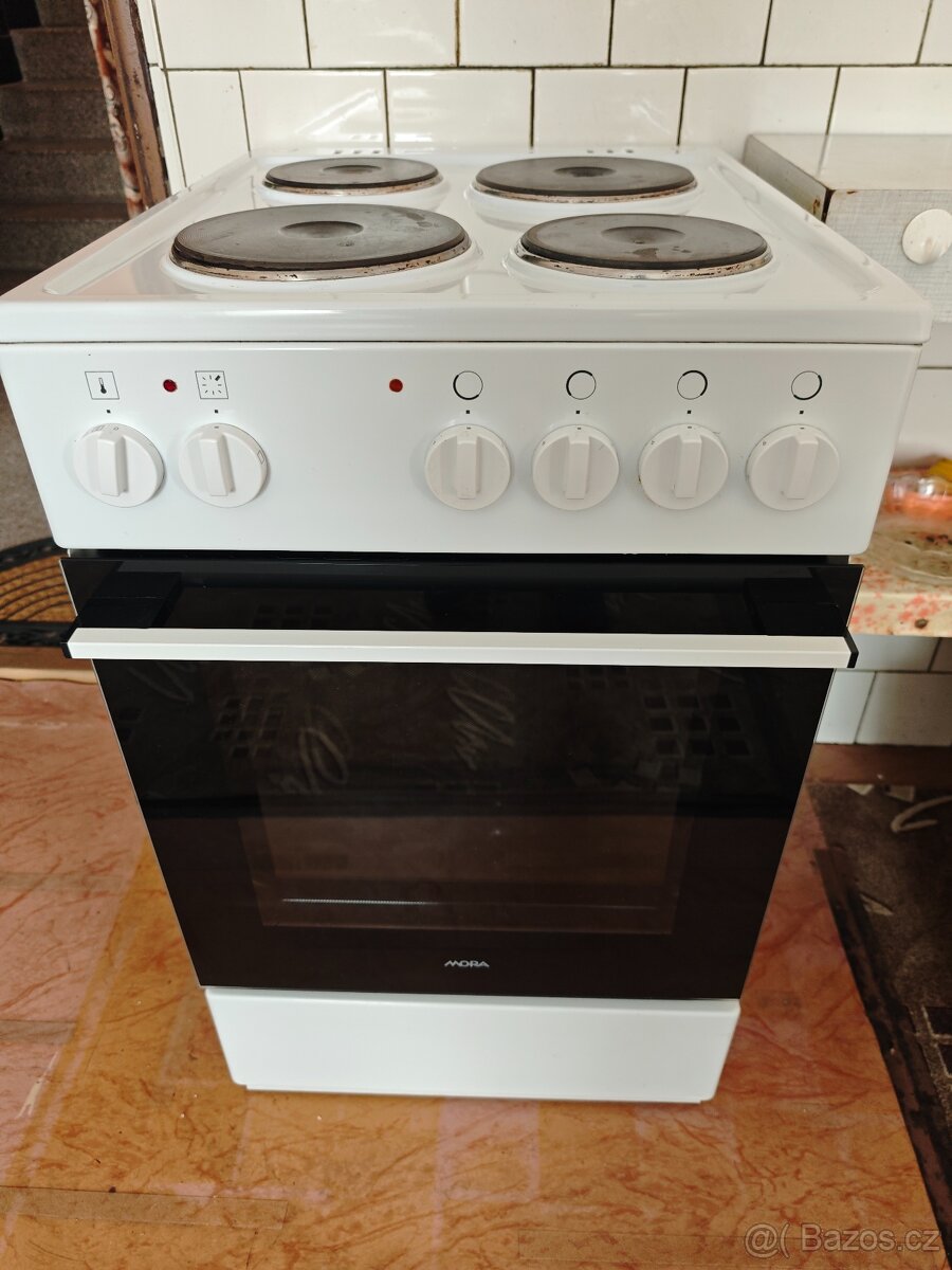 Elektrický sporák Mora ES 100 MW - 3