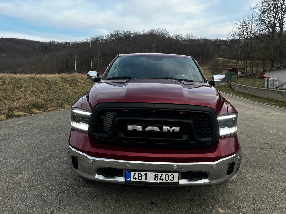 Dodge RAM 1500 5.7 Hemi LARAMIE - 3