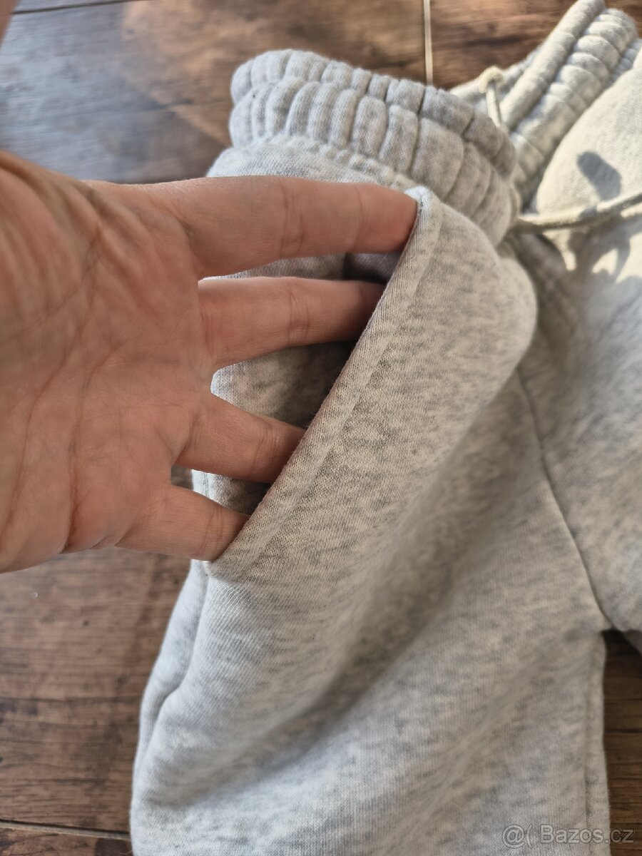 Tepláky, vel 4-5 let - 3