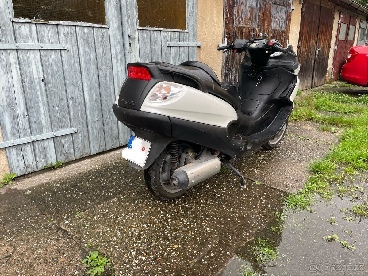 Dily Piaggio X9 - 3