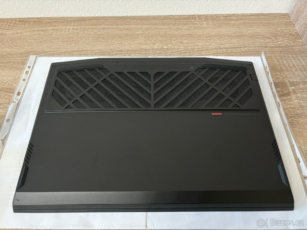 Herní notebook - HP OMEN 15-dh1000nc - perfektní stav - 3