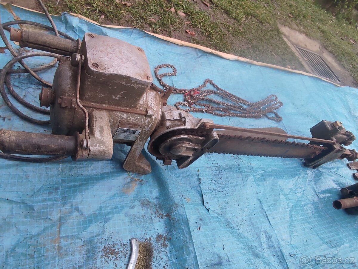 KOUPÍM DVOUMUŽNÉ MOTOROVÉ PILY - 3