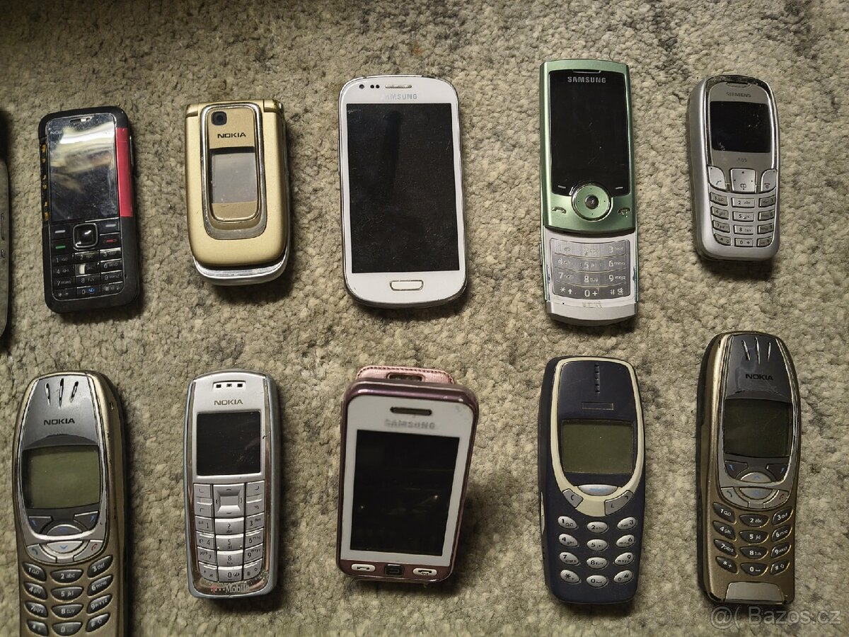Staré mobily - 3
