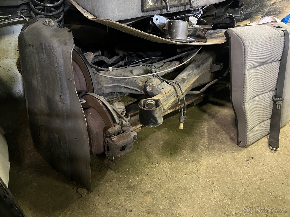BMW E34 sklad - 3