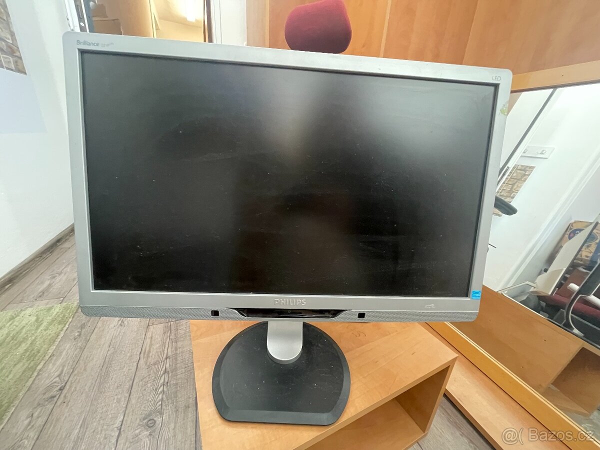 Monitory Philips & HP - 3