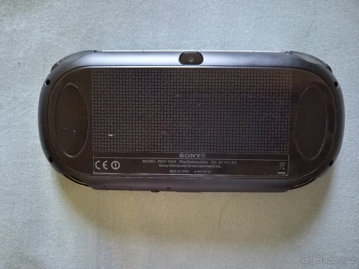 PlayStation Vita - 3