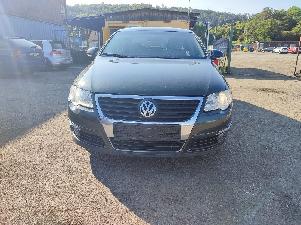 VW Passat č. 3036 - 3