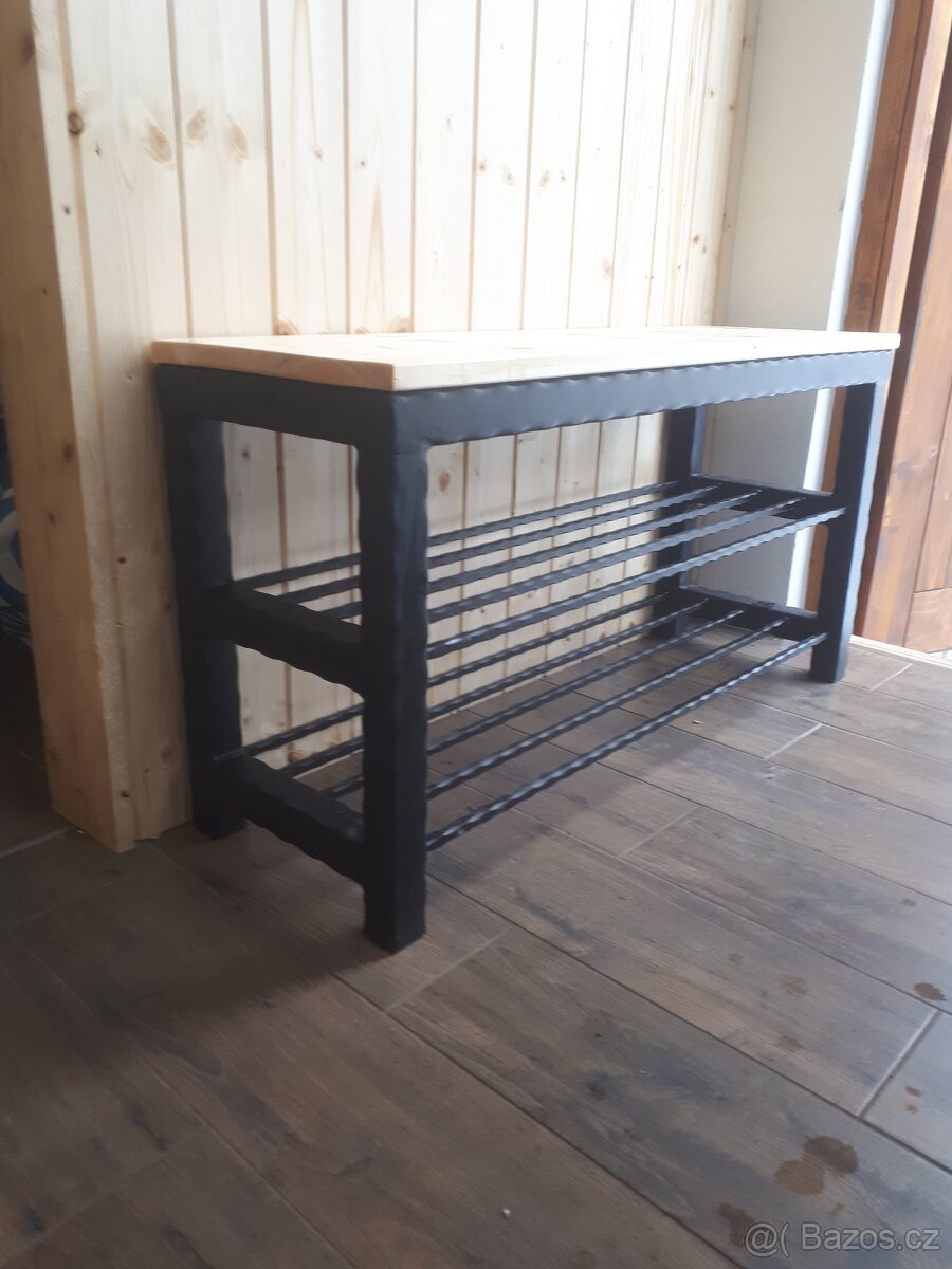 Botník kovovy sedaci - 3