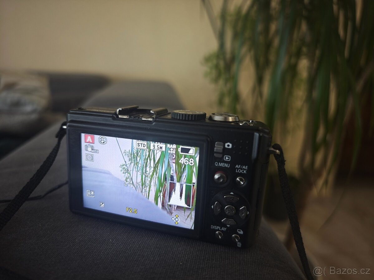Panasonic Lumix DMC-LX3 - 3