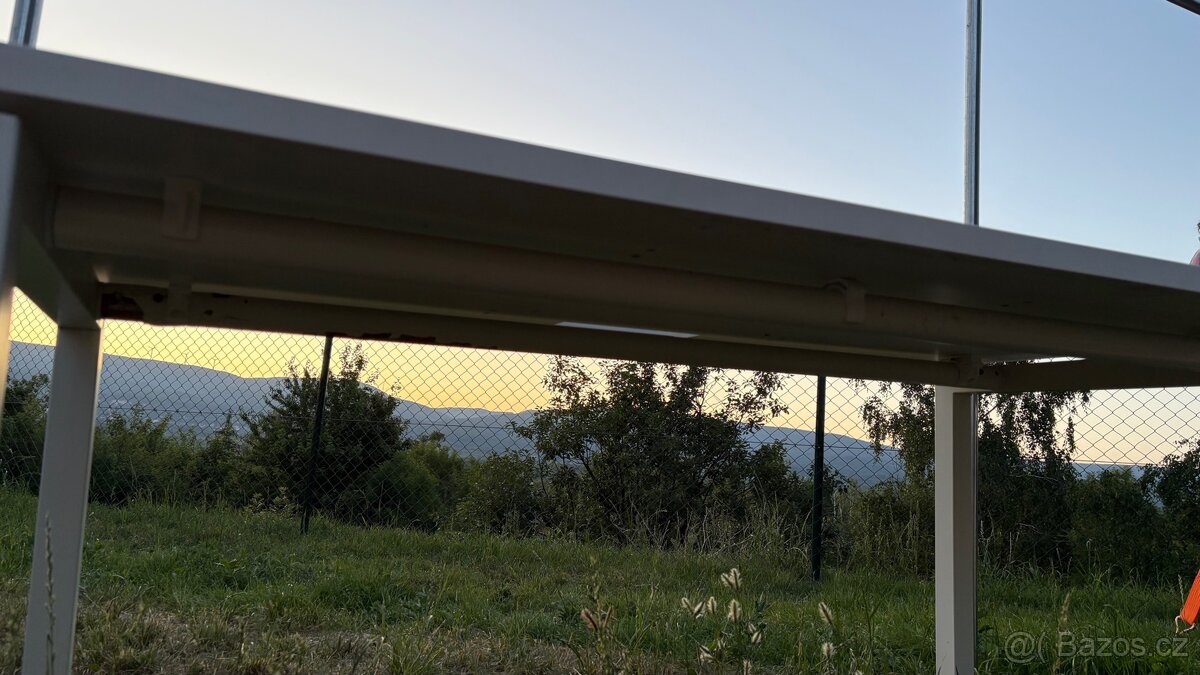 Prodám celkem 6 ks - kancelarsky psaci stul - 3