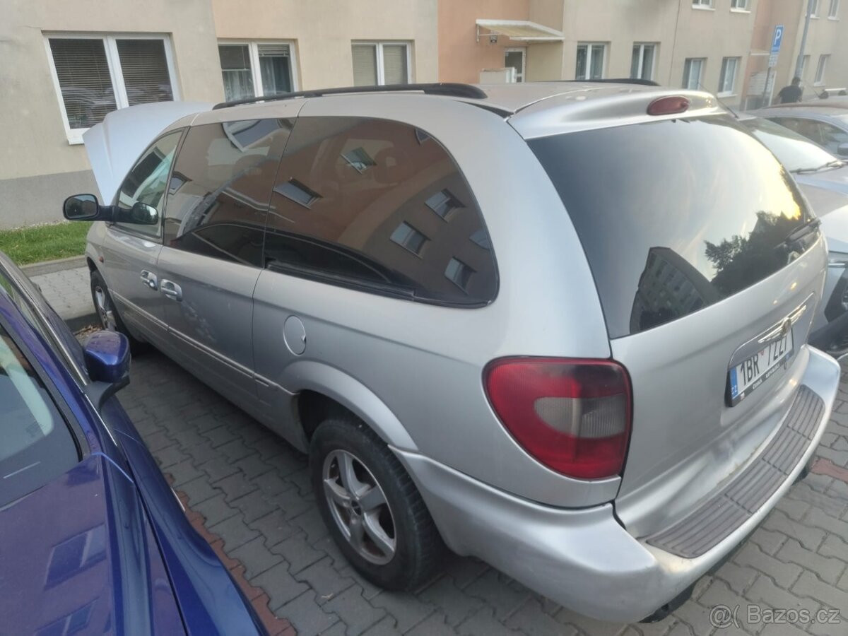 Chrysler Grand Voyager 2,8 CRD automat Stow´N Go, 7míst - 3