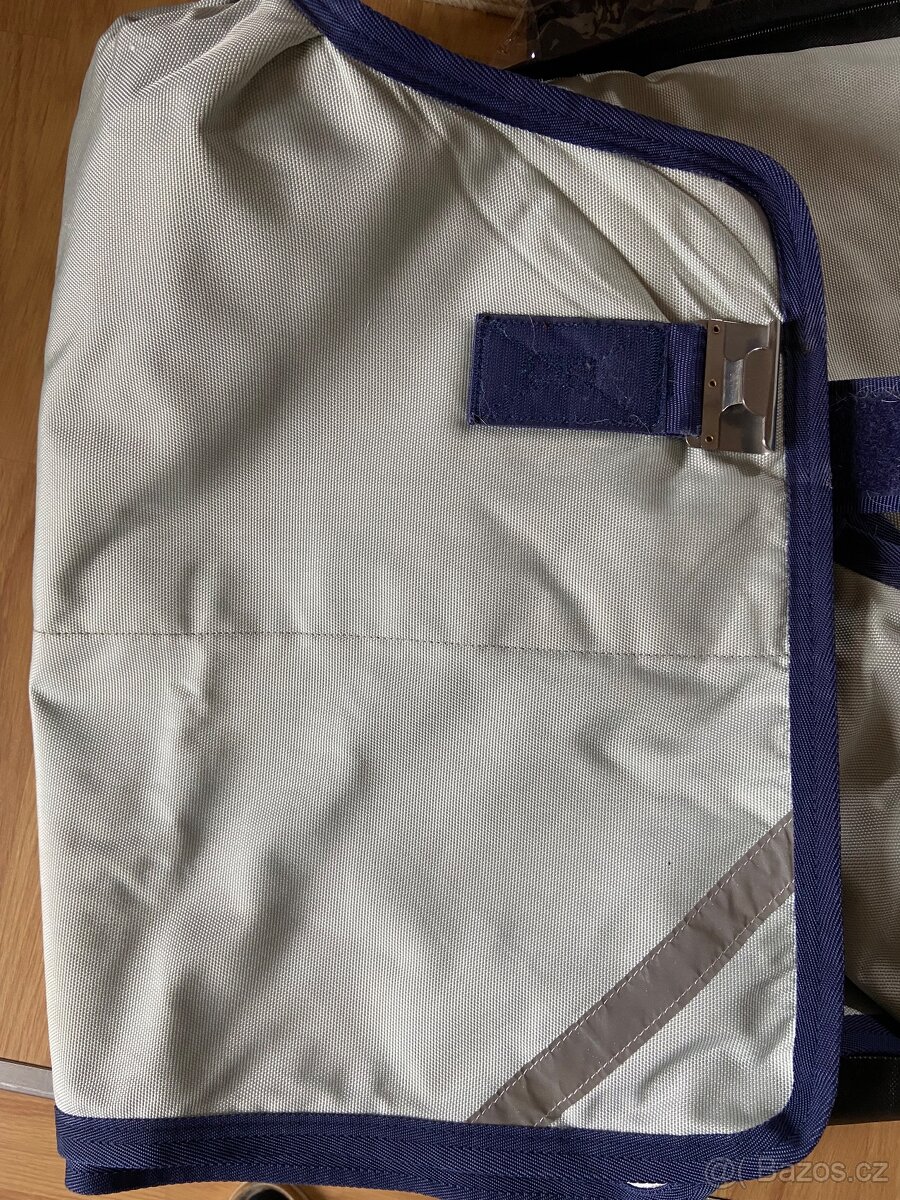 Bucas Power Turnout Light 145 deka pro koně - 3