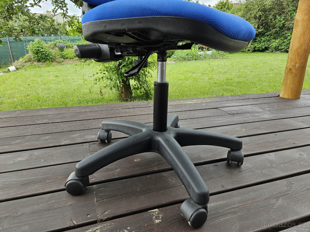 Prodám kancelářskou židli - 3