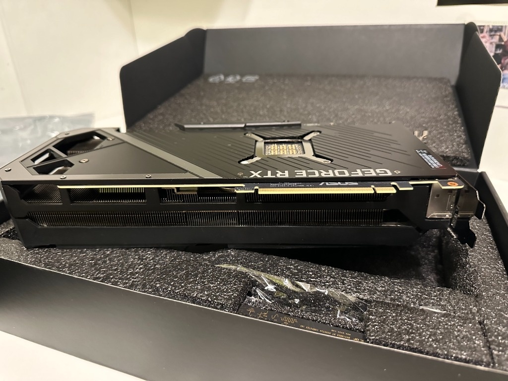 ASUS ROG STRIX GeForce RTX 3080 GAMING 10GB - 3