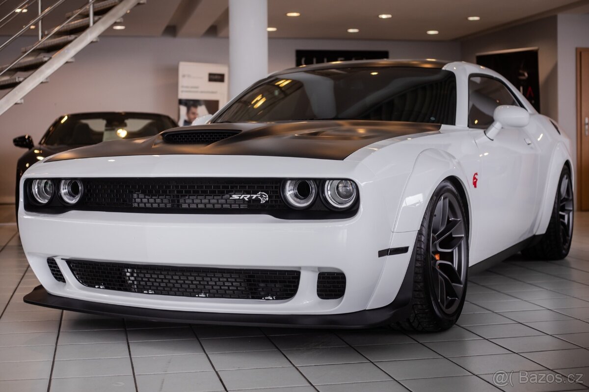 Dodge Challenger Hellcat - 3