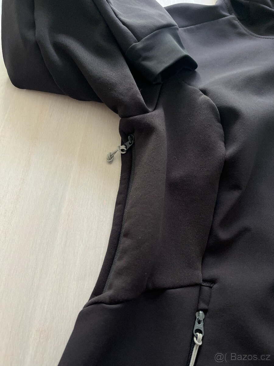 Dámská turistická softshellová bunda QUECHUA vel M - 3