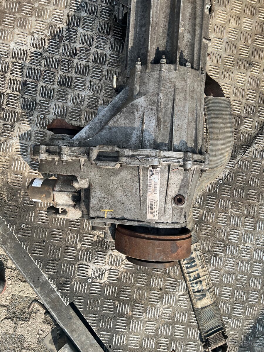 Rozvodovka jeep wk/wh commander - 3