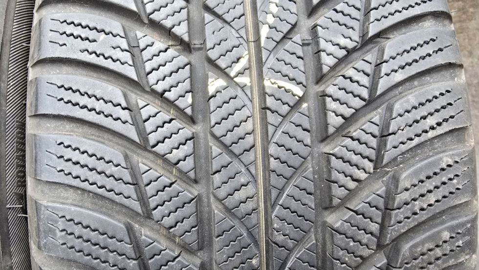 Zimní pneumatiky 225/45/18 Bridgestone - 3