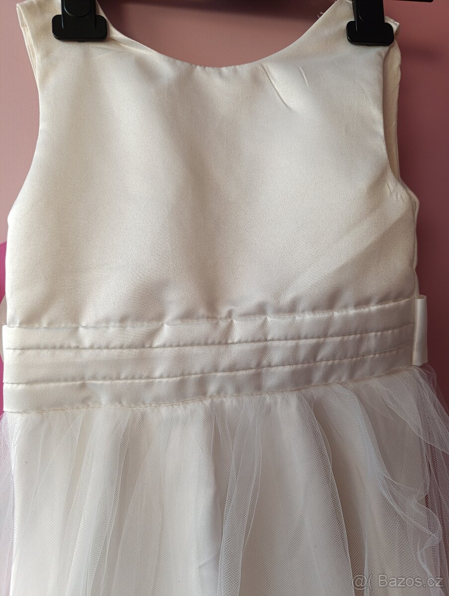 Krásné šatičky vel. 116, 5-6let - 3