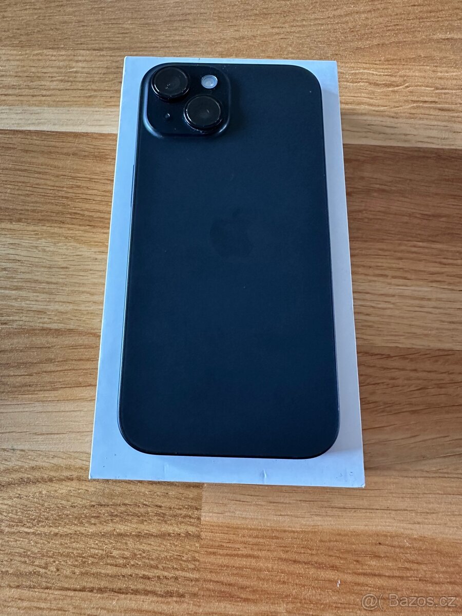 iPhone 15 128gb černý - 3