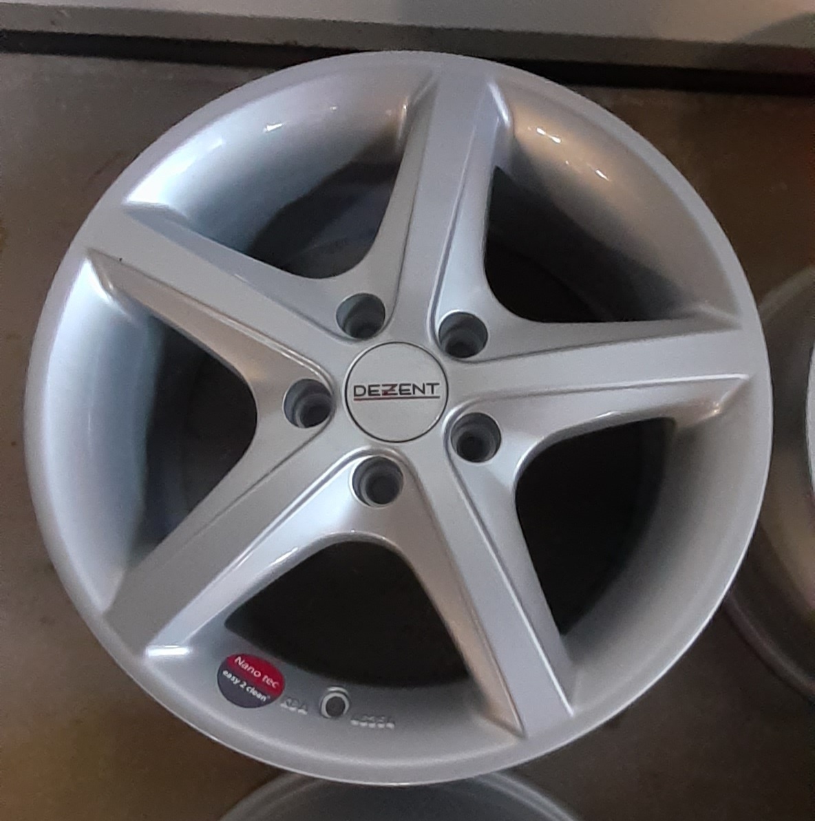 NOVÉ ALU KOLA, DEZENT A. - 3