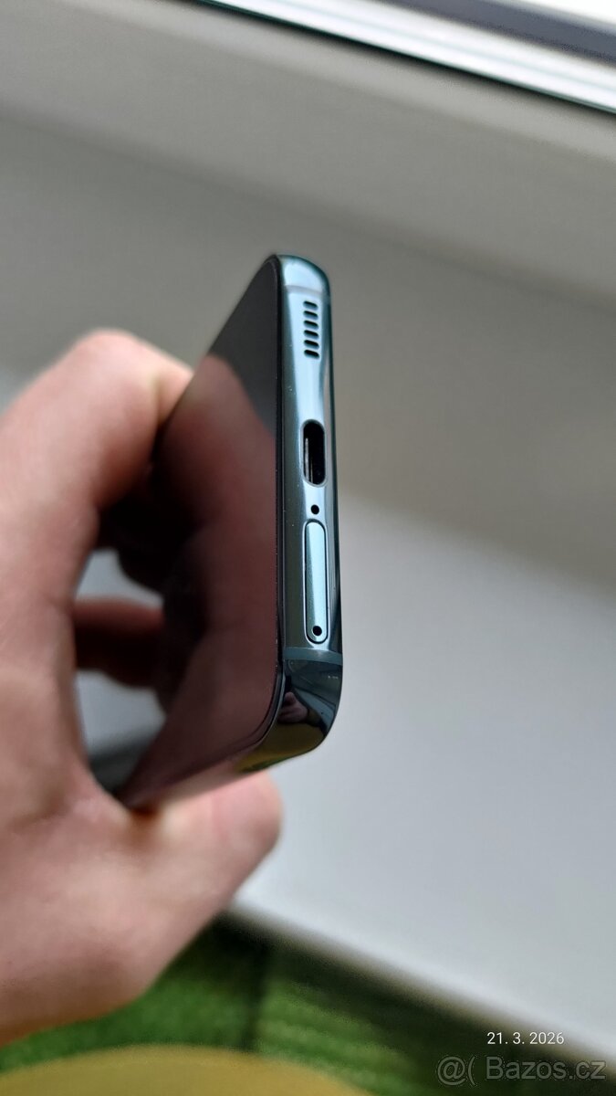 Samsung Galaxy S22 - 3