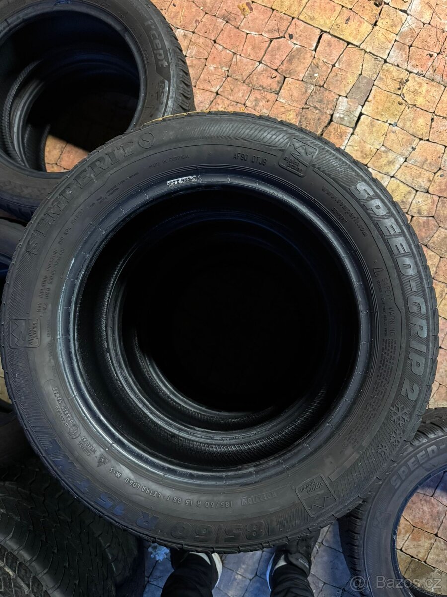 185/60/15 sada zimních pneu Semperit - 3