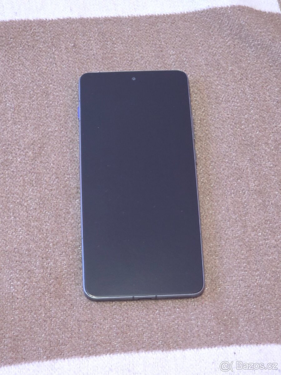 Motorola EDGE 70 12GB/512GB Pantone Gadget Grey - 3