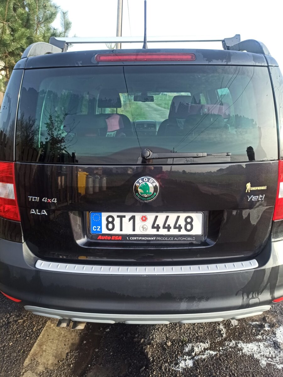 Škoda Yeti 2.0 TDi Ambition 4x4 SUV - 3