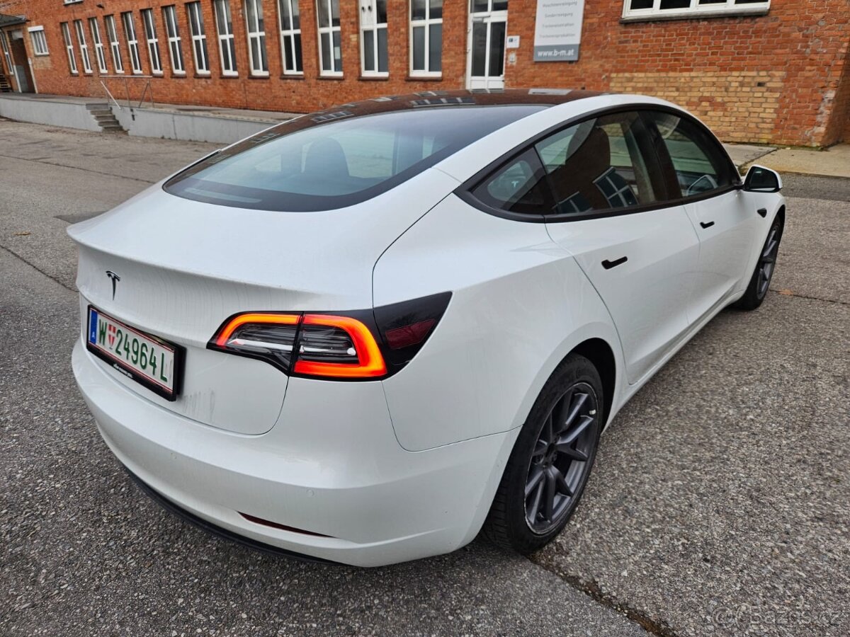 Tesla Model 3 9/2021 LFP - 3
