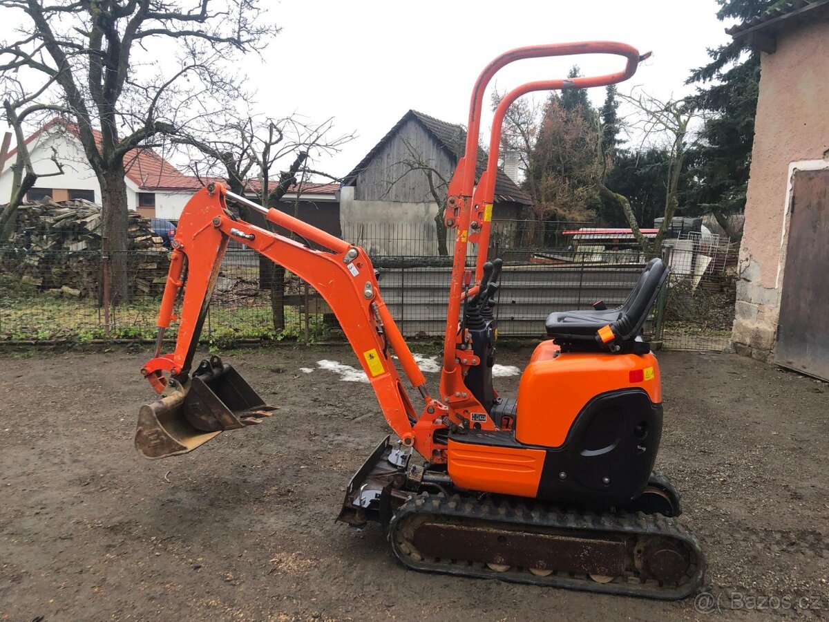 Minibagr Kubota U10 s nulovým přesahem zádě - 3