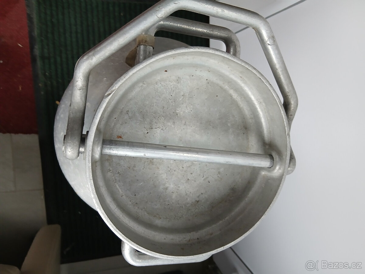 Hliníková konev 25l - 3