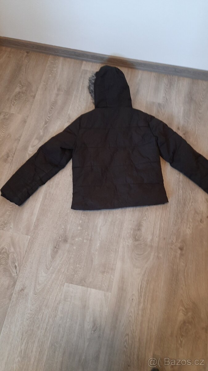 146/152 Černá dívčí podzimní bundička - 3