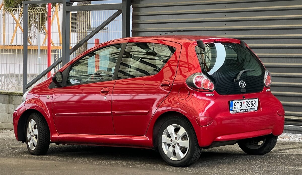 Toyota Aygo, 1.0i, ISOFIX - 3