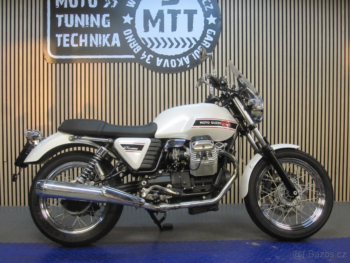 MOTO GUZZI V7 - 3