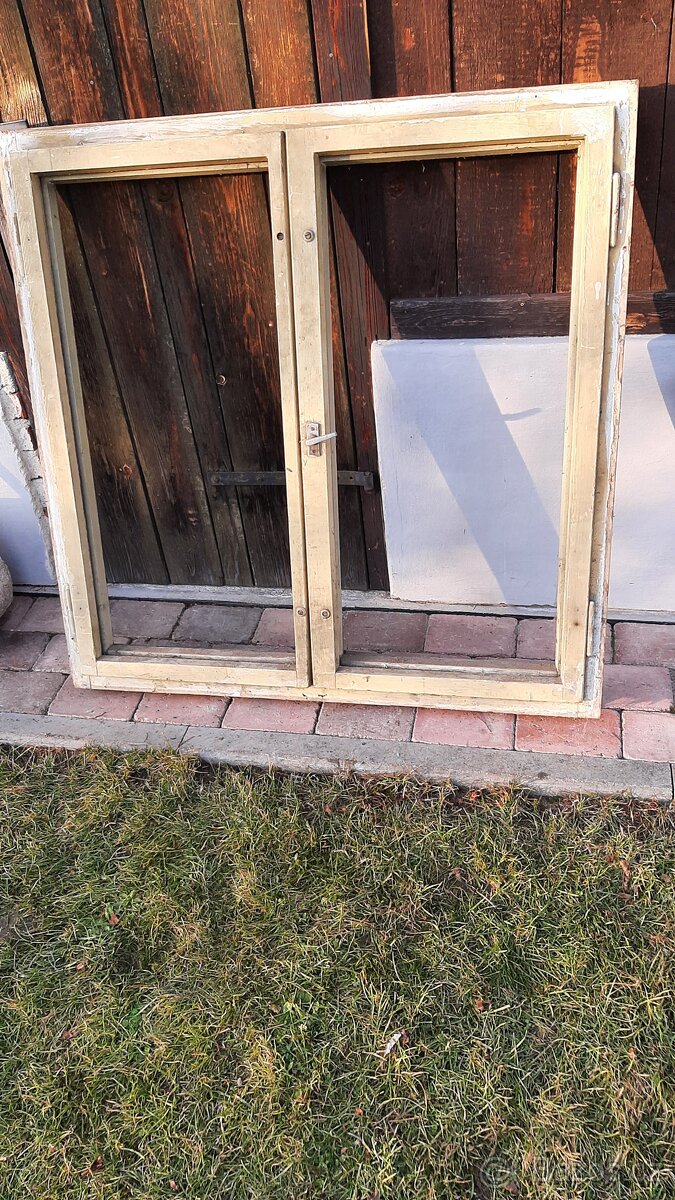 Okno dvoukřídlé 114x116cm + dvířka 114x74 - 3