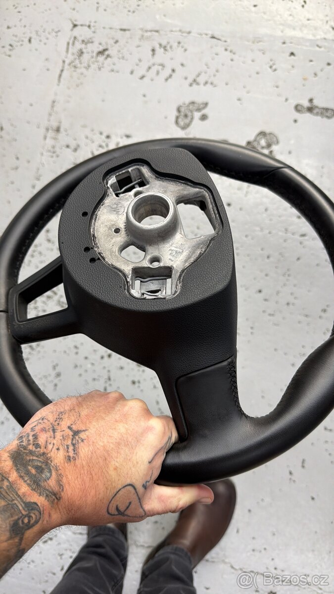 Volant Škoda Octavia 3 Facelift najeto do 5000km - 3