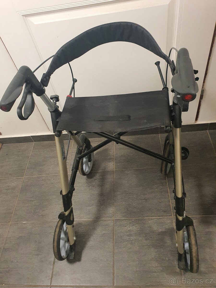 odlehčené chodítko Stylus kolové - 3