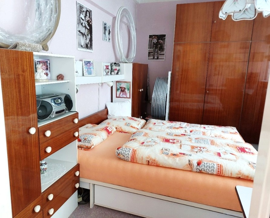 Kompletní ložnice vč. 2 postelí a 2 skříní - 3