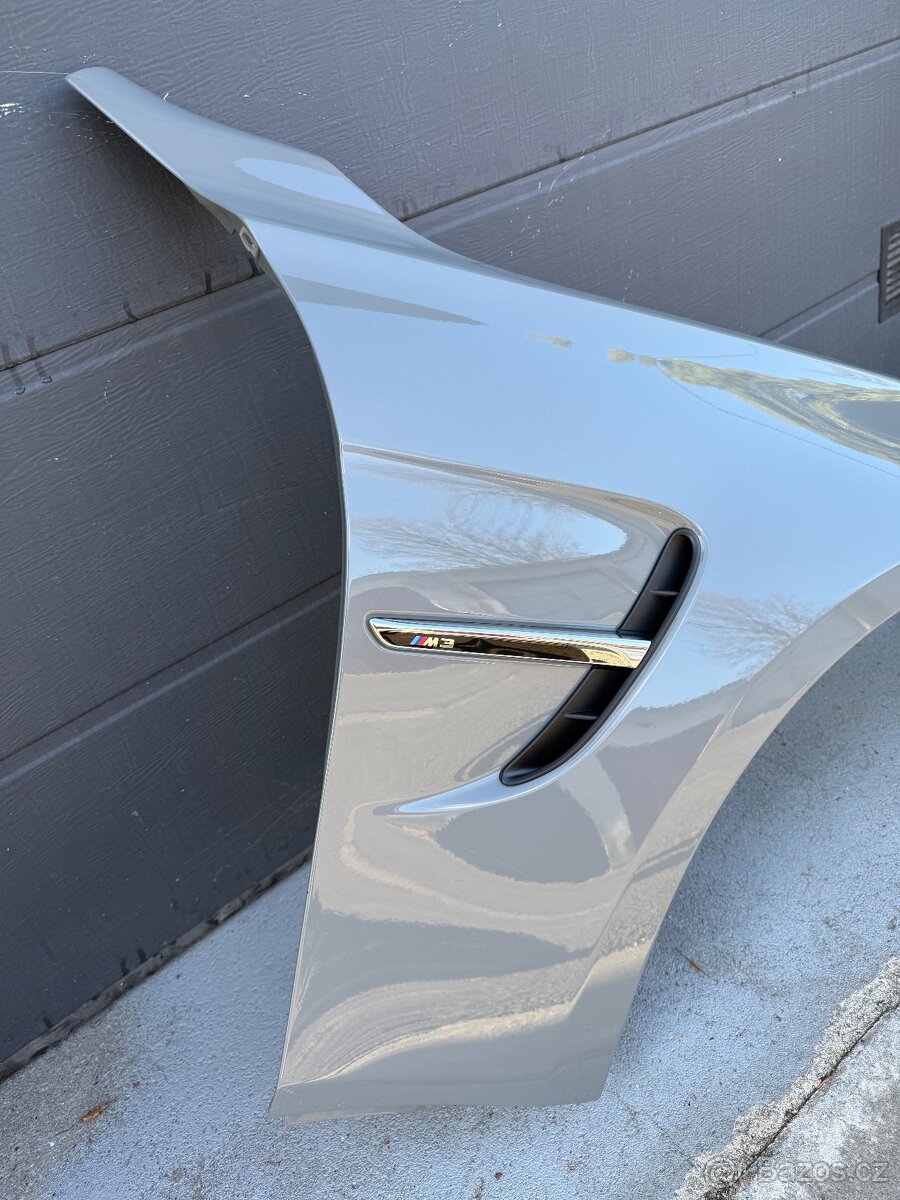 BMW M3 f80 blatník original - 3