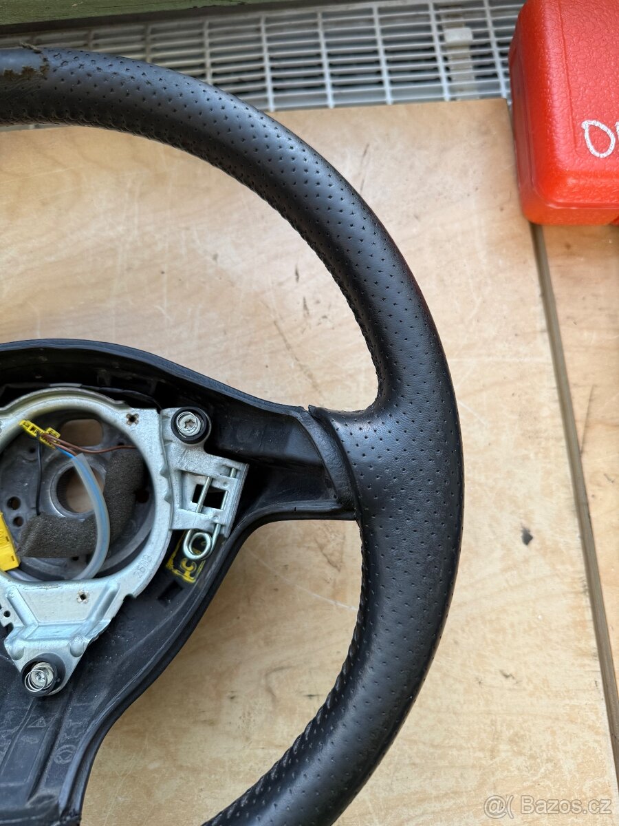 Tříramenný volant VW Golf 4 - 3