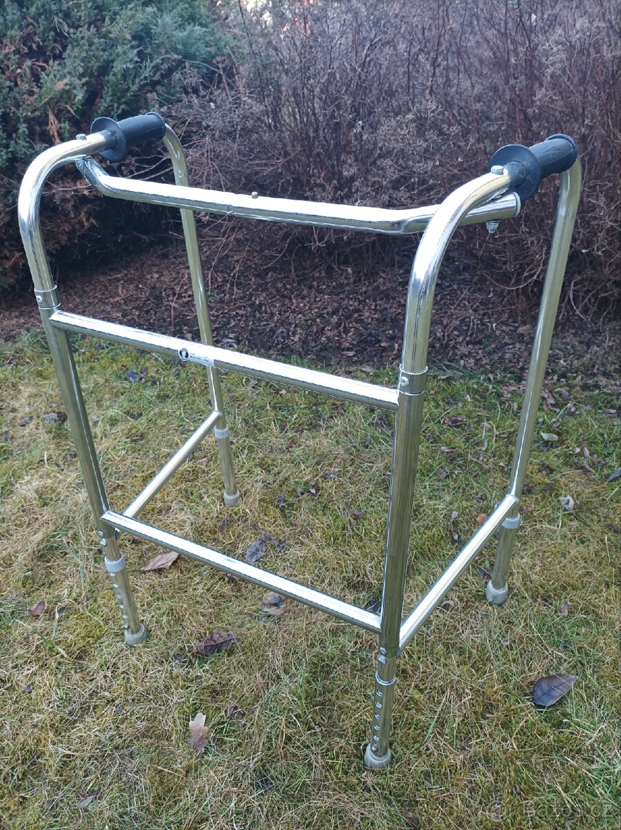 Prodám potřeby pro invalidní pacienty - 3