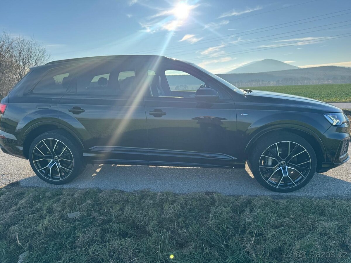 Audi q7 s-line 3.0 l 286 ps rv:2023 - 3