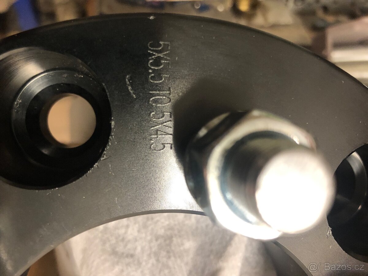 Podložky pod kola se změnou rozteče - 3