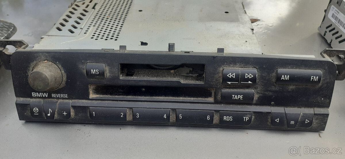 BMW e46 - Originál rádio + CD changer - 3